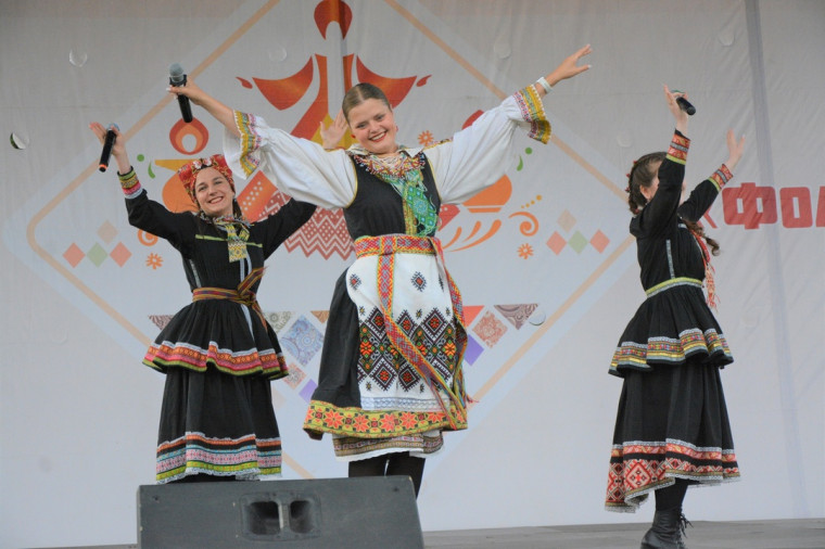 «ФольклОрь».